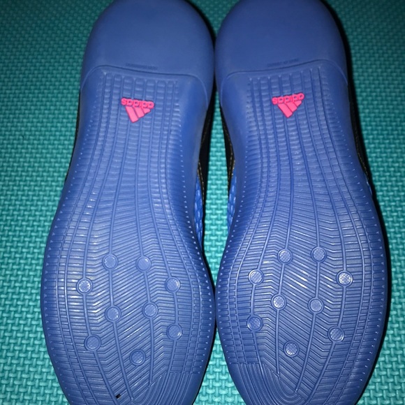 ADIDAS INDOOR SOCCER SHOES - Picture 3 of 4